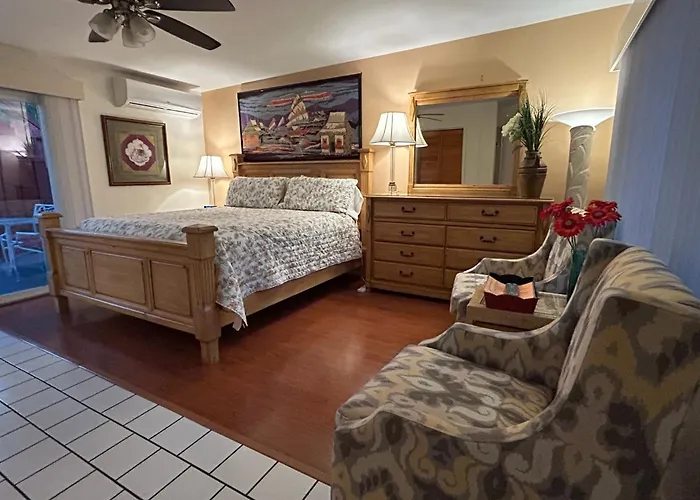 Casa Larrea Inn